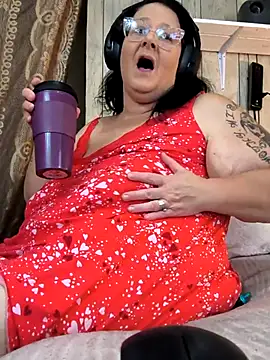 davisdesiresxh online show from September 9, 2025, 5:11 pm