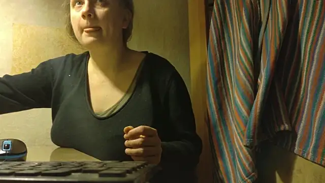 FrumCake online show from January 19, 2026, 3:32 am