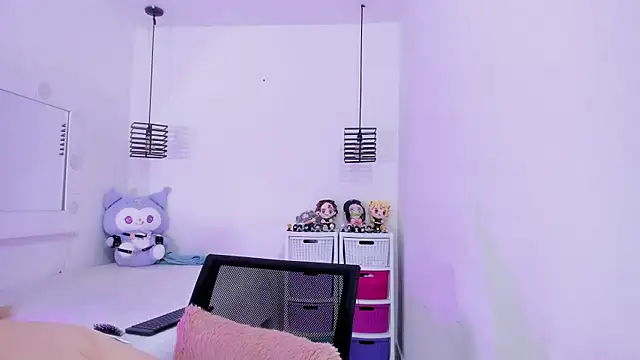 KimberlyJohnsoon online show from March 10, 2026, 11:42 pm