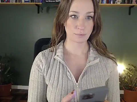 callmedemme online show from May 25, 2026, 5:22 pm