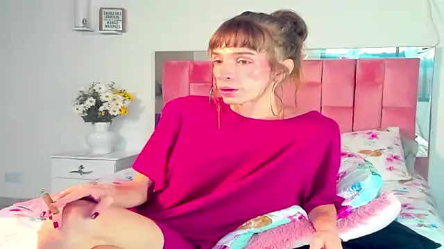 the queen aleja online show from November 14, 2025, 12:53 pm