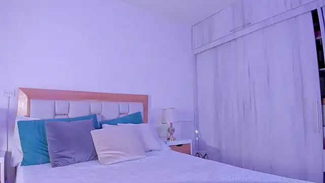 mia hank online show from January 6, 2026, 11:47 am