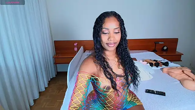shany smith28 online show from January 4, 2025, 2:46 pm