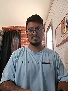 DaviidEvans  online show from October 18, 2025, 2:30 pm