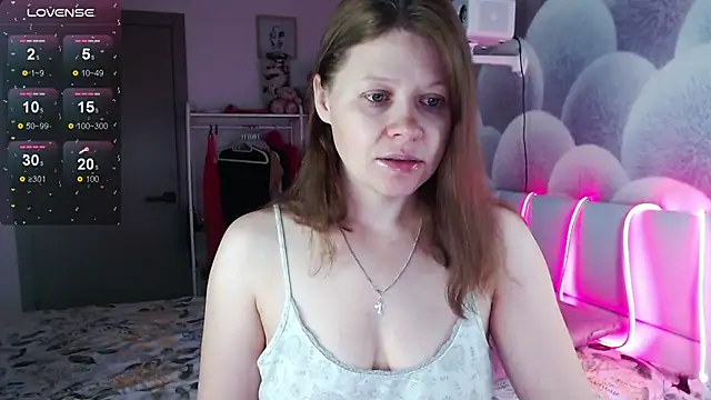 alekasamui online show from October 9, 2025, 9:37 pm