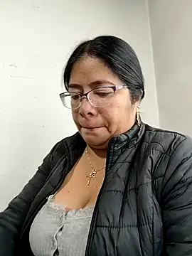   valentina18 online show from October 2, 2025, 12:52 pm