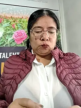 Snapshot of __valentina18 chatting on February 7, 2026, 1:08 pm valentina18 online show from February 7, 2026, 1:08 pm