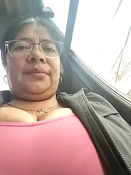 Snapshot of __valentina18 chatting on May 11, 2026, 4:04 pm valentina18 online show from May 11, 2026, 4:04 pm
