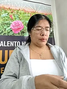 Snapshot of __valentina18 chatting on February 27, 2026, 1:22 pm valentina18 online show from February 27, 2026, 1:22 pm