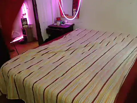 deftoolceles online show from September 25, 2025, 9:54 pm