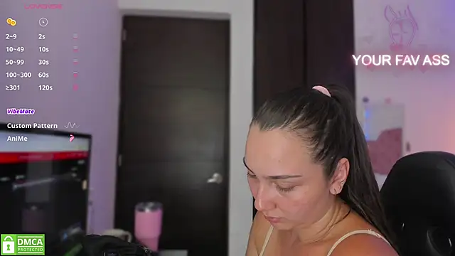 Snapshot of ava_blue chatting on March 8, 2025, 7:42 pm ava blue online show from March 8, 2025, 7:42 pm