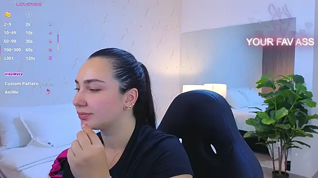 Snapshot of ava_blue chatting on September 30, 2025, 7:31 pm ava blue online show from September 30, 2025, 7:31 pm