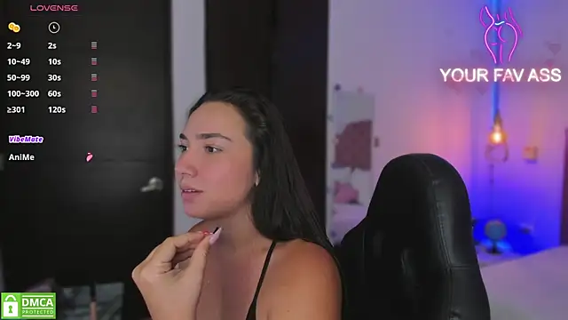 Snapshot of ava_blue chatting on March 17, 2025, 7:37 pm ava blue online show from March 17, 2025, 7:37 pm