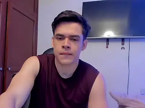 Snapshot of Lucian_Gomez_ chatting on October 4, 2025, 1:56 pm Lucian Gomez online show from October 4, 2025, 1:56 pm
