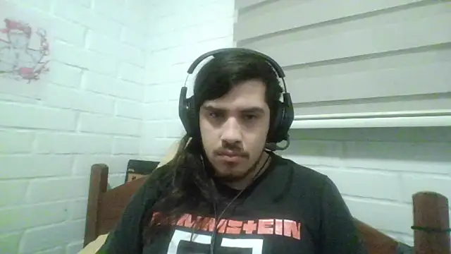 hung weeb online show from October 21, 2025, 12:54 am