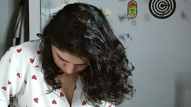 Snapshot of Nikkykora15 chatting on January 10, 2026, 1:56 am Nikkykora15 online show from January 10, 2026, 1:56 am