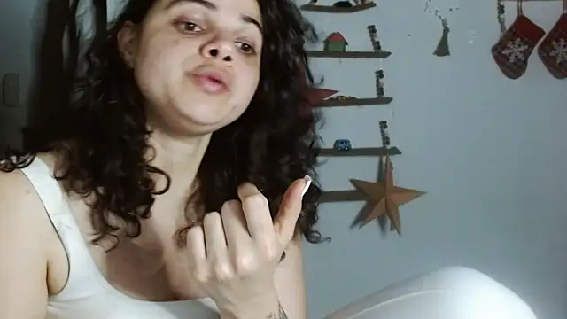 Snapshot of Nikkykora15 chatting on December 21, 2025, 3:19 am Nikkykora15 online show from December 21, 2025, 3:19 am