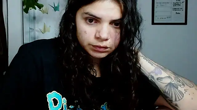 Snapshot of Nikkykora15 chatting on November 15, 2025, 1:31 am Nikkykora15 online show from November 15, 2025, 1:31 am