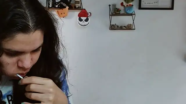 Snapshot of Nikkykora15 chatting on November 2, 2025, 7:52 pm Nikkykora15 online show from November 2, 2025, 7:52 pm