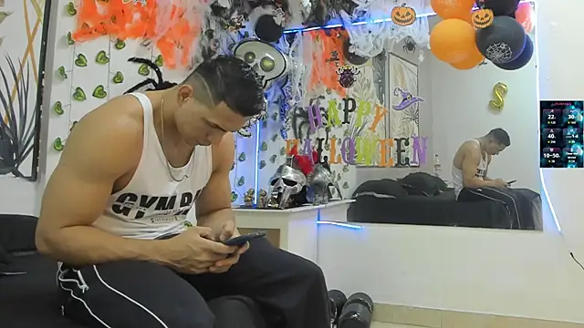 Snapshot of ChoreyTaiylor chatting on October 28, 2025, 12:15 pm ChoreyTaiylor online show from October 28, 2025, 12:15 pm