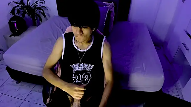 Eiden allenx online show from November 29, 2025, 1:44 pm