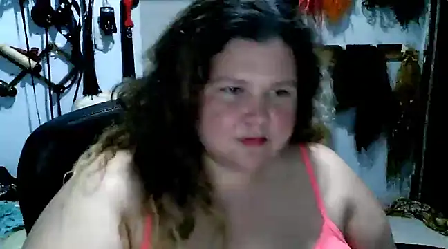 squirt322bbw online show from March 4, 2025, 3:00 am