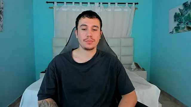 juan  jimenez online show from April 10, 2026, 8:27 pm