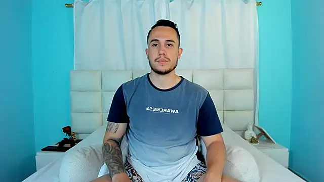 Snapshot of juan__jimenez chatting on October 4, 2025, 7:15 pm juan  jimenez online show from October 4, 2025, 7:15 pm