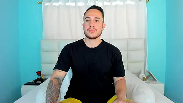 Snapshot of juan__jimenez chatting on October 9, 2025, 7:25 pm juan  jimenez online show from October 9, 2025, 7:25 pm