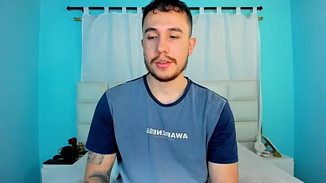 juan  jimenez online show from December 14, 2025, 10:26 pm