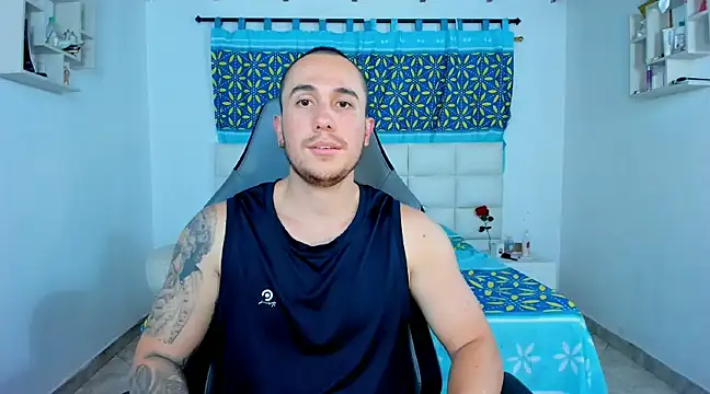 juan  jimenez online show from February 5, 2025, 1:04 am