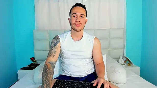 Snapshot of juan__jimenez chatting on October 28, 2025, 7:57 pm juan  jimenez online show from October 28, 2025, 7:57 pm