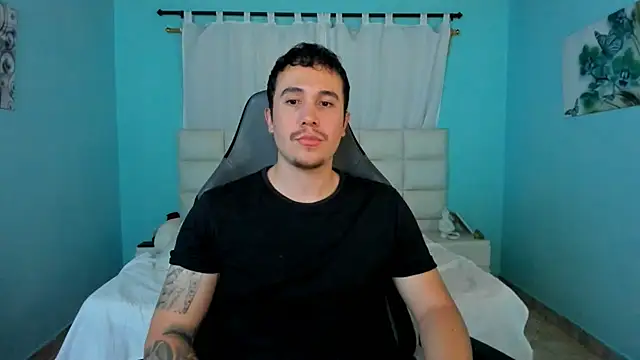 juan  jimenez online show from April 3, 2026, 8:59 pm