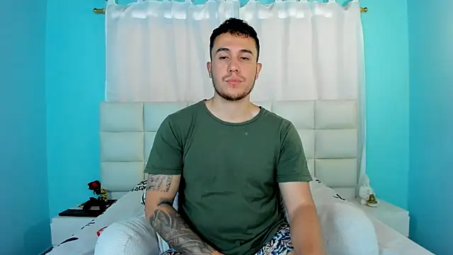 Snapshot of juan__jimenez chatting on September 16, 2025, 8:43 pm juan  jimenez online show from September 16, 2025, 8:43 pm