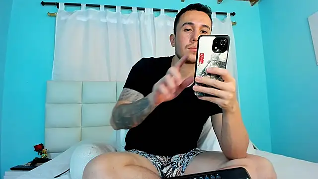 Snapshot of juan__jimenez chatting on October 18, 2025, 7:49 pm juan  jimenez online show from October 18, 2025, 7:49 pm