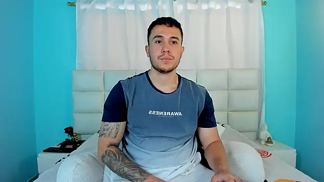 Snapshot of juan__jimenez chatting on September 17, 2025, 7:49 pm juan  jimenez online show from September 17, 2025, 7:49 pm