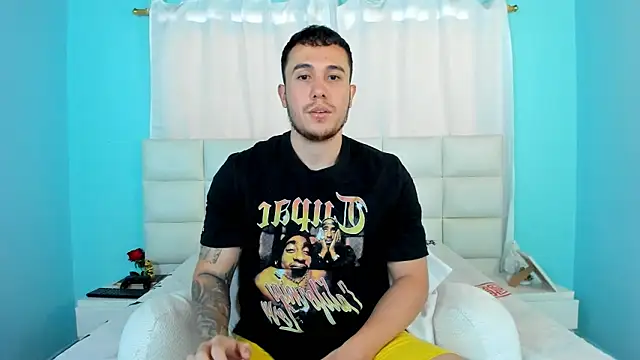 Snapshot of juan__jimenez chatting on September 23, 2025, 8:05 pm juan  jimenez online show from September 23, 2025, 8:05 pm