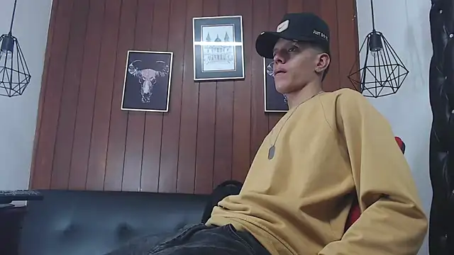 GaboReyes online show from March 11, 2025, 3:36 am