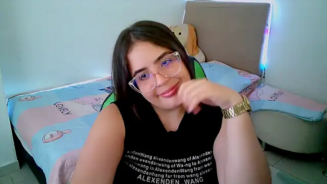 Snapshot of _alicia_z chatting on February 19, 2025, 9:14 pm alicia z online show from February 19, 2025, 9:14 pm