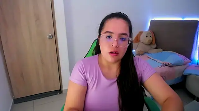 Snapshot of _alicia_z chatting on March 21, 2025, 10:06 pm alicia z online show from March 21, 2025, 10:06 pm