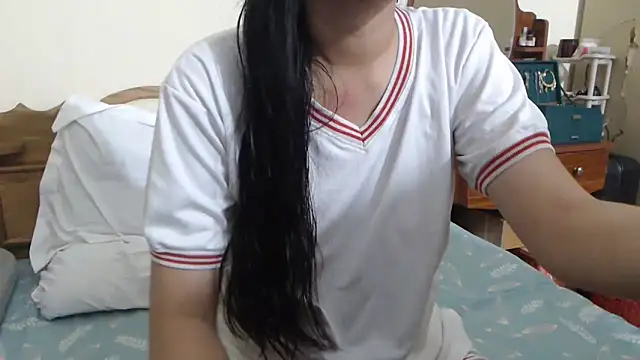 Snapshot of Beauty_Asian_Tina chatting on October 6, 2025, 10:27 am Beauty Asian Tina online show from October 6, 2025, 10:27 am