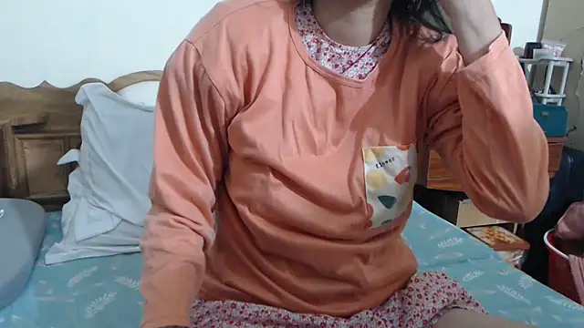 Beauty Asian Tina online show from November 1, 2025, 7:19 pm