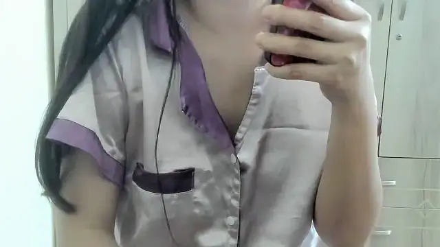 Snapshot of Beauty_Asian_Tina chatting on March 18, 2025, 11:55 am Beauty Asian Tina online show from March 18, 2025, 11:55 am