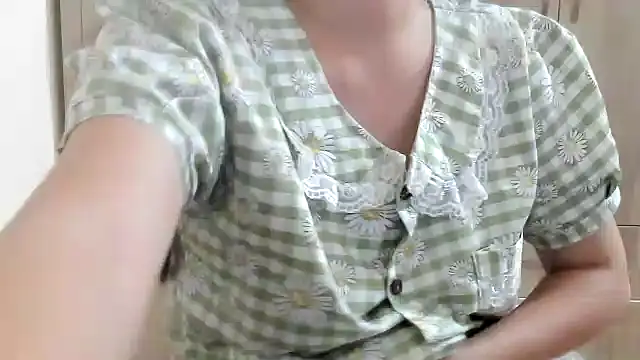 Snapshot of Beauty_Asian_Tina chatting on March 16, 2025, 1:17 am Beauty Asian Tina online show from March 16, 2025, 1:17 am