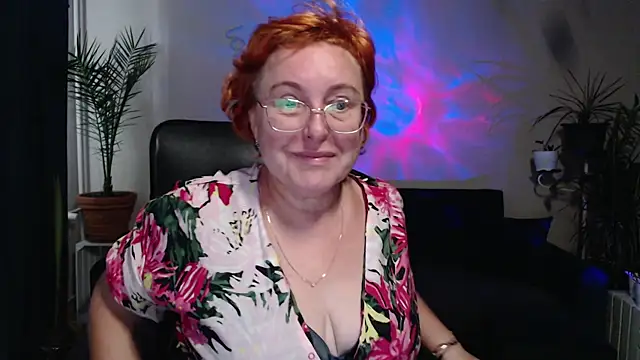 JoannaAndNeighbour online show from October 9, 2025, 10:05 am