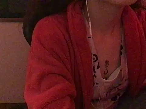 Snapshot of YumieCp chatting on February 23, 2025, 9:33 am YumieCp online show from February 23, 2025, 9:33 am