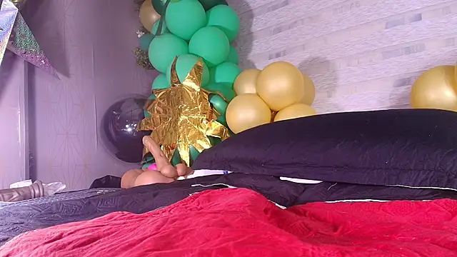 Snapshot of zzoe_ chatting on March 22, 2025, 6:00 am zzoe  online show from March 22, 2025, 6:00 am