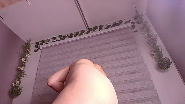 Snapshot of zzoe_ chatting on March 9, 2025, 3:01 am zzoe  online show from March 9, 2025, 3:01 am