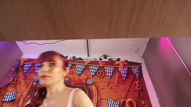 Snapshot of zzoe_ chatting on September 23, 2025, 3:02 am zzoe  online show from September 23, 2025, 3:02 am