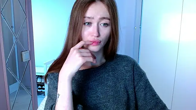 millllina online show from February 7, 2025, 2:26 pm